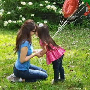 Meet your Posher, Iris